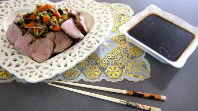 fond de veau : Plat de cochon et son filet avec sa sauce au parfum de Chine