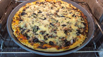 Pizza aux épinards et aux champignons - 9.3