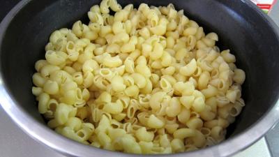 Brouillade de salades aux coquillettes - 4.1