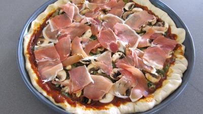 Pizza à la laitue et mozzarella - 8.4