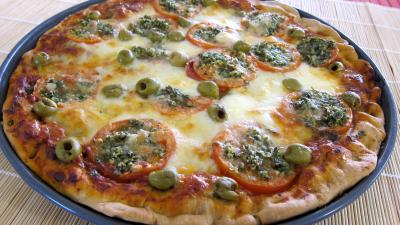 Ail : Pizza à la laitue et mozzarella