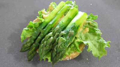 Hamburgers au cabillaud et aux asperges - 10.2