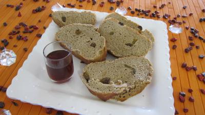 Saint Valentin : Assiette de tranches de pain au Porto