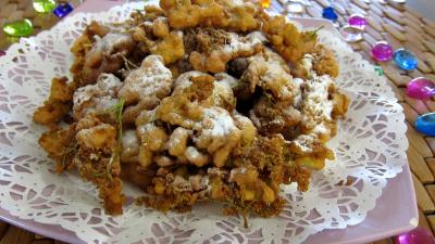 Recettes rapides : Assiette de beignets de fleurs de sureau