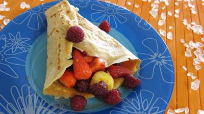 sucre en poudre : Cornets de crêpes à la plancha