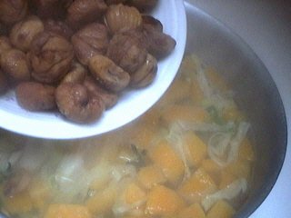 Soupe de châtaignes et escargots - 11.1