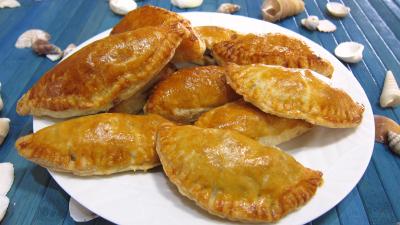 fromage de chèvre : Assiette d'empanadas au jambon