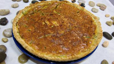 poivron rouge, vert, jaune : Assiette de quiche aux poivrons