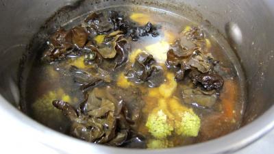 Soupe de poisson et crustacés façon chinoise - 6.1