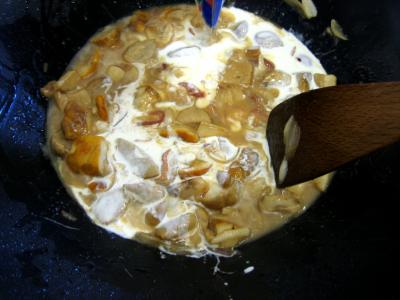 Sauté de porc au brie et aux cèpes - 12.1