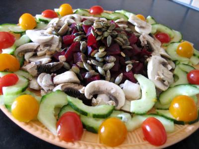 betterave rouge : Assiette de salade de betterave rouge