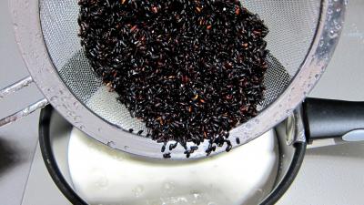 Riz noir aux fraises et crème à la noix de coco - 2.1