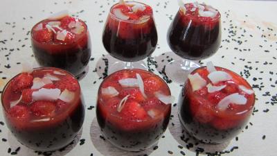 Recette Riz noir aux fraises et crème à la noix de coco