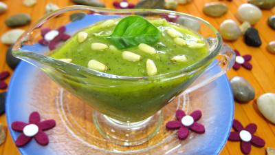 sauce pour pâtes : Saucière de pesto