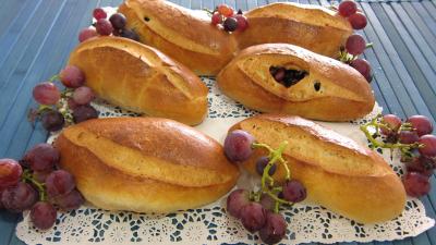 Anniversaire : Pains au lait aux raisins frais et cranberries secs