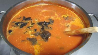Sauce tomate aux champignons noirs (conserves) - 7.2