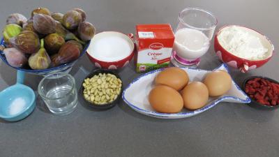 Ingrédients pour la recette : Clafoutis aux figues