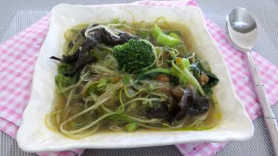 Soupes & potages : Ramequin de soupe aux germes de soja