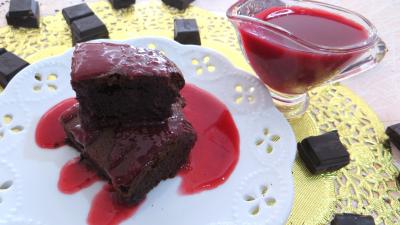 Desserts : Assiette de brownies au chocolat