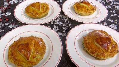 Cuisson à la poêle : Assiettes de tourtelettes aux foies de volaille