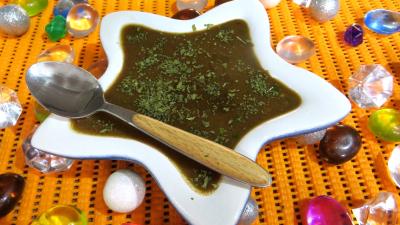 Image : Ramequin de vinaigrette à l'échalote