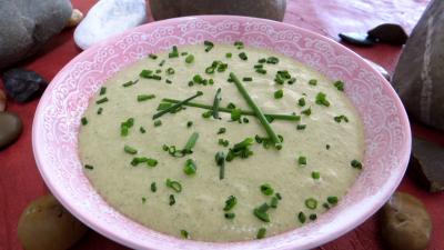 Image : Ramequin de sauce aux herbes fraîches