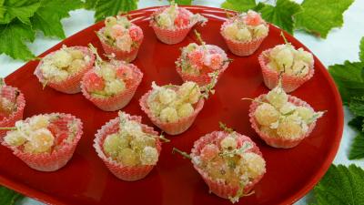 Recettes rapides : Caissettes de groseilles déguisées