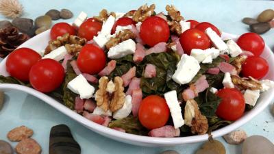 Image : recette Salade au chou, noix et féta