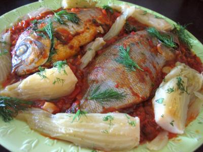 Poissons : Assiette de daurade à la tomate