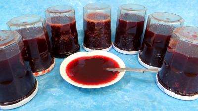 Conserves : Gelée de mûres et prunes jaunes