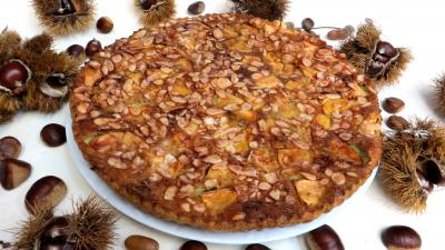 Amande effilée : Assiette de clafoutis aux pommes et châtaignes