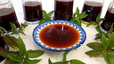 Confitures : Gelée de pommes à la menthe