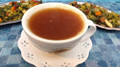 Soupes & potages : Bol de bouillon aux sept légumes