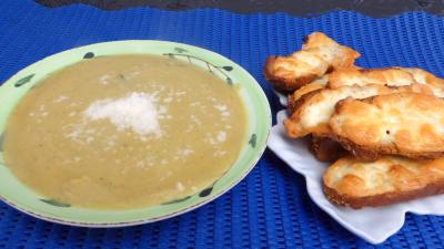 Recettes sans oeufs : Assiette de crème de brocolis