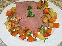 Image : Assiette de gigot d'agneau et sa jardinière