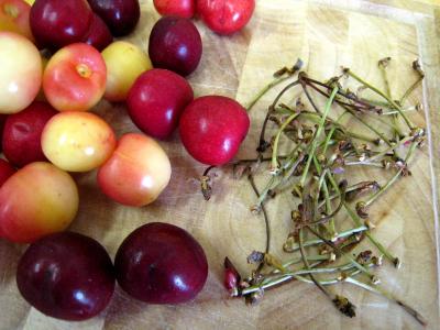 Equeuter les cerises