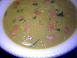 truite fumée : Assiette de velouté de poireaux à la truite fumée