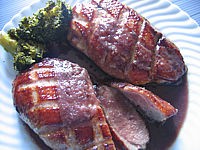 magret : Assiette de magret et sa sauce au vin