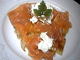 chou vert frisé : Galette au saumon fumé et sa chantilly