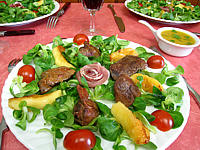 Image : recette Salade de mâche aux foies de volaille et aux pommes