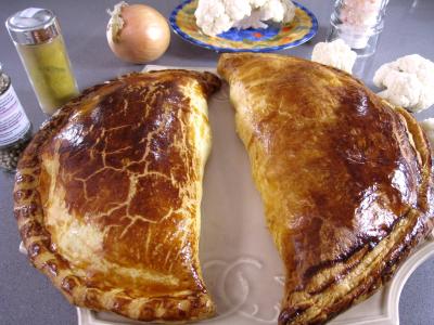 thon rouge : Assiette de chaussons au chou-fleur et au thon