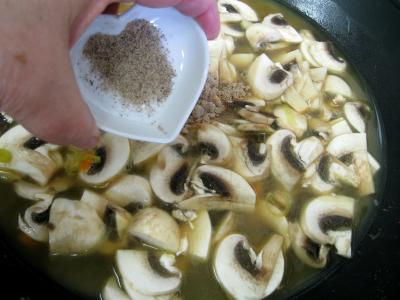 Velouté de cèpes à la landaise et son béret - 23.2