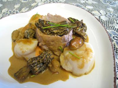 coriandre graines : Noix de Saint-Jacques aux morilles et à la purée de marrons