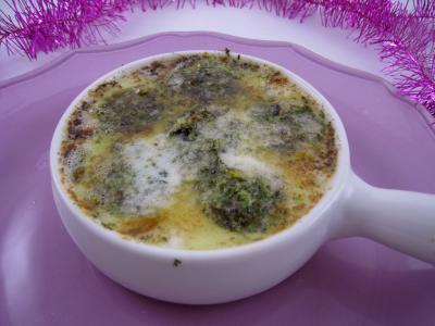 pastis : Cassolette d'escargots à l'anis et aux amandes
