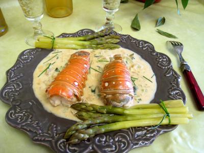 sucre : Assiette d'asperges aux queues de langouste