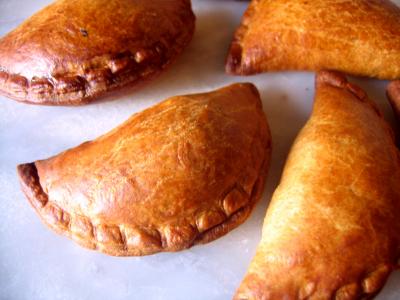 pâte brisée à l'oeuf : Chaussons au cabillaud et sa sauce au citron