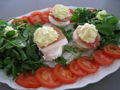fromage de chèvre : Plateau de crudités et artichauts chantilly