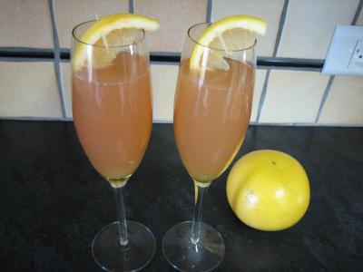 pomélo : Flûtes de kir au pomelo