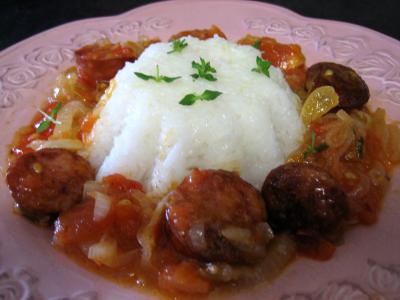 Cuisine mauricienne : Rougail de saucisses fumées à la réunionnaise