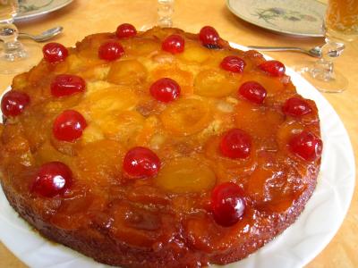 Abricot : Quatre-quart aux abricots et aux cerises